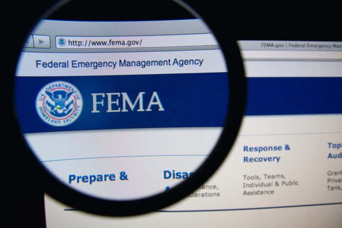 La ciudad de Nueva York presenta una solicitud de FEMA por $650 millones en ayuda federal para inmigrantes, cuatro días antes de la fecha límite