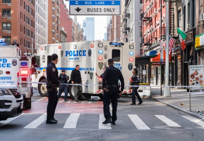 Datos de la policía de Nueva York: pocas armas aparecieron en más de 15,000 paradas de peatones en 2022