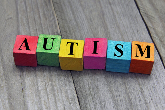 Las responsabilidades de los padres y los derechos de los niños autistas