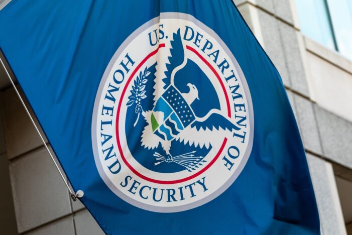 El DHS publica un aviso en el Registro Federal anunciando las extensiones de los períodos de reinscripción para el Estatus de Protección Temporal para El Salvador, Haití, Honduras, Nepal, Nicaragua y Sudán